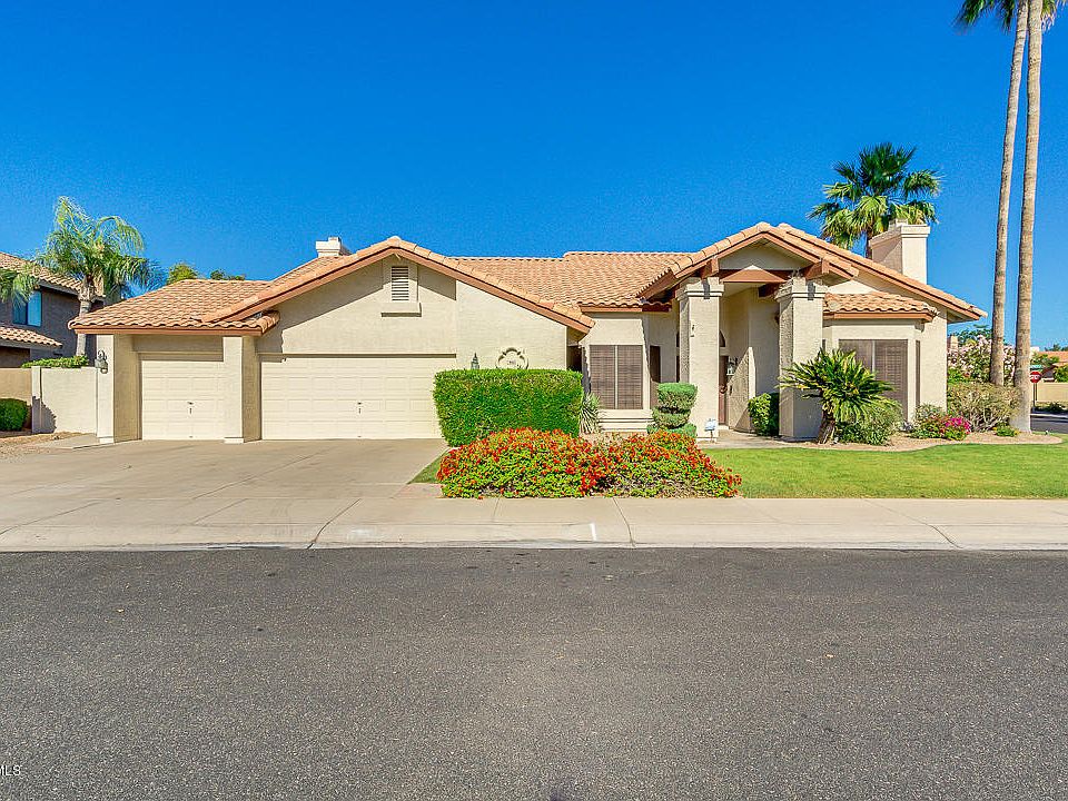 1st image of 1002 W Newport Beach Dr