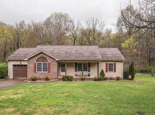 2524 Distillery Rd, Greenbrier, TN 37073
