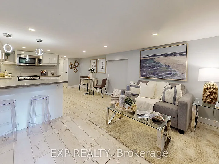 122 Parkmount Rd #D — Photo 3