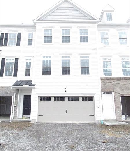1st image of 225 Eagle Dr