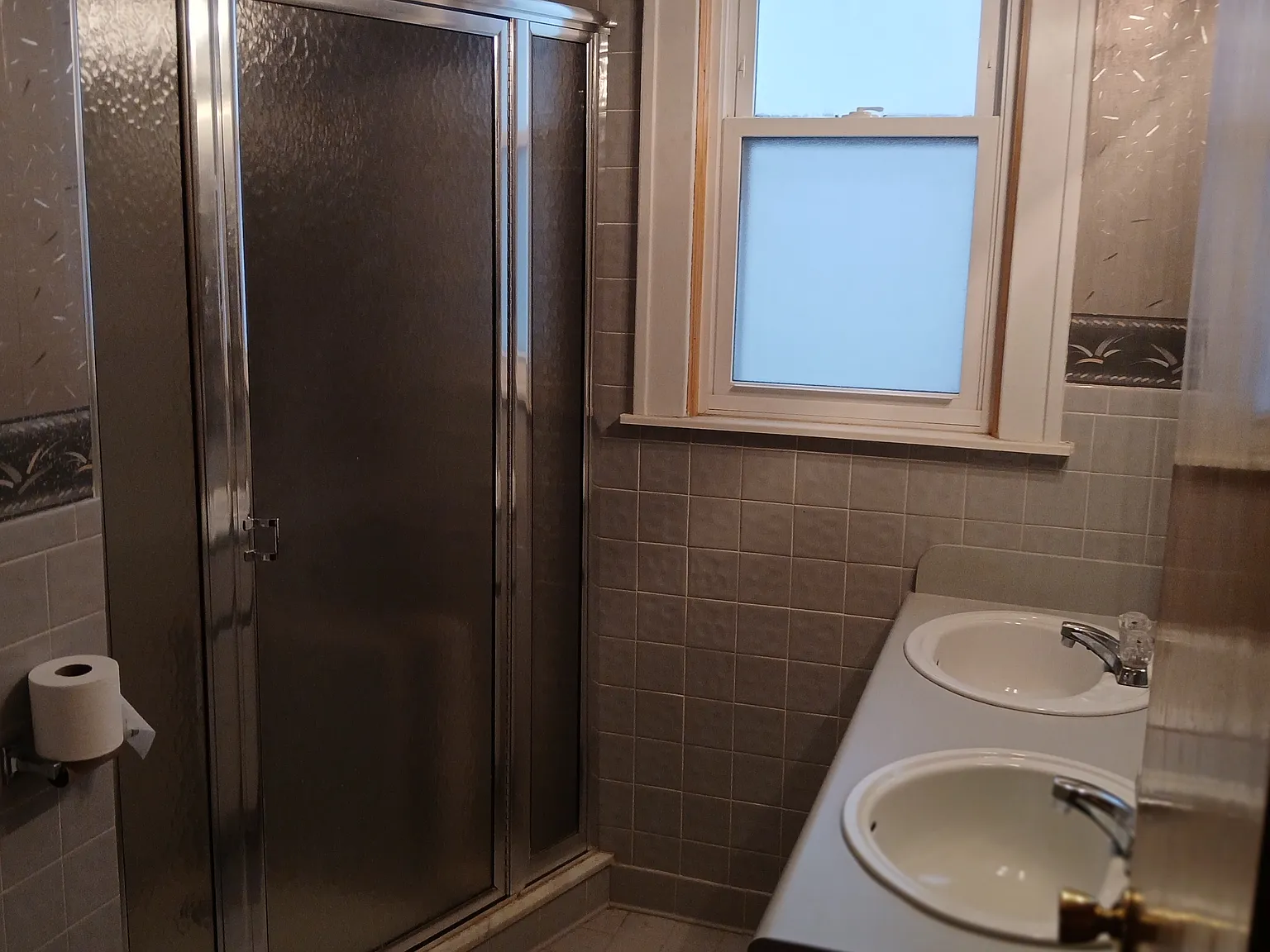 1 bed, 1100 sqft, $975 — Photo 3