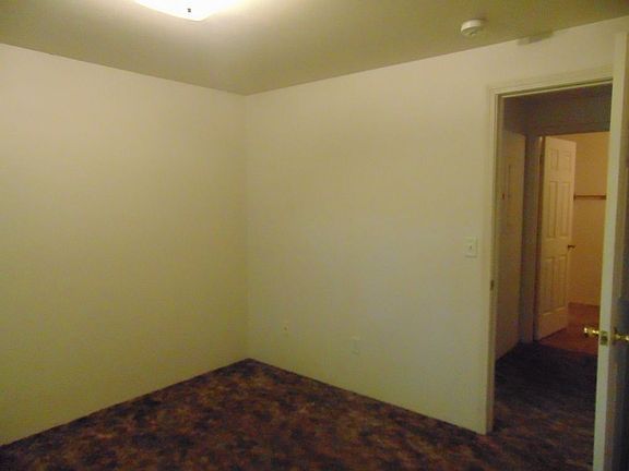 5th image of 2389D Howard Ave