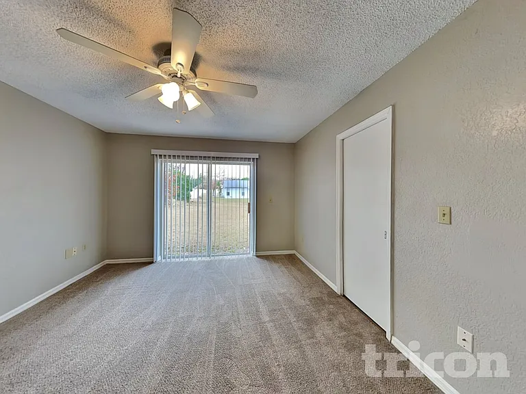 4424 Ohara St — Photo 8