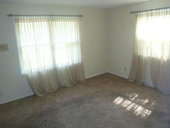 4th image of 2825 N Millbrook Dr