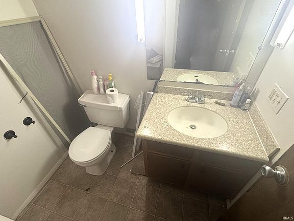 5th image of 1222 W Kirkwood Ave