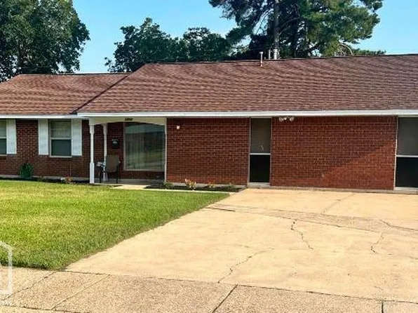 2002 E 10th Ave, Pine Bluff, AR 71601