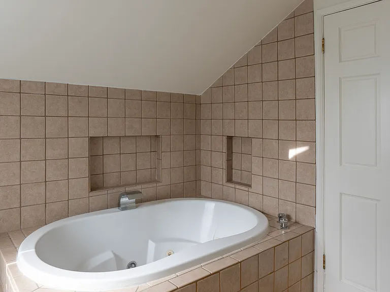 1014 N Gardner St #1015 — Photo 35