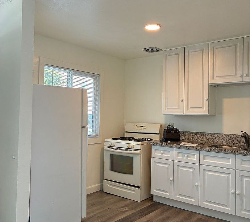 1st image of 412-418 3rd St #416-2