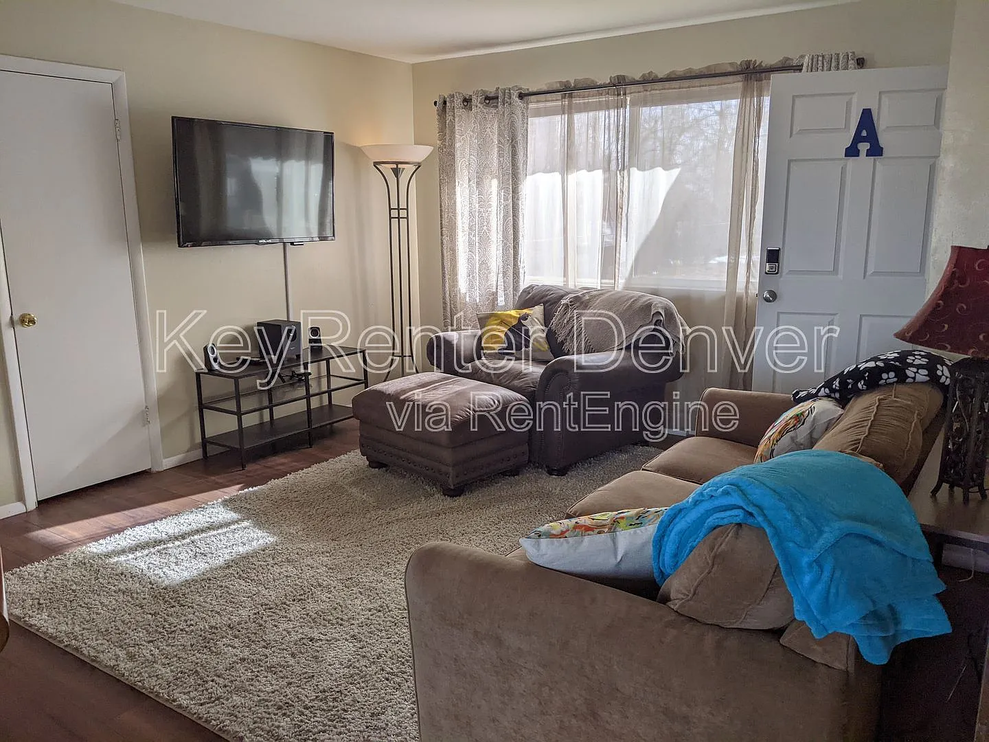 2 bed, 1.0 bath, 750 sqft, $2,000 — Photo 3