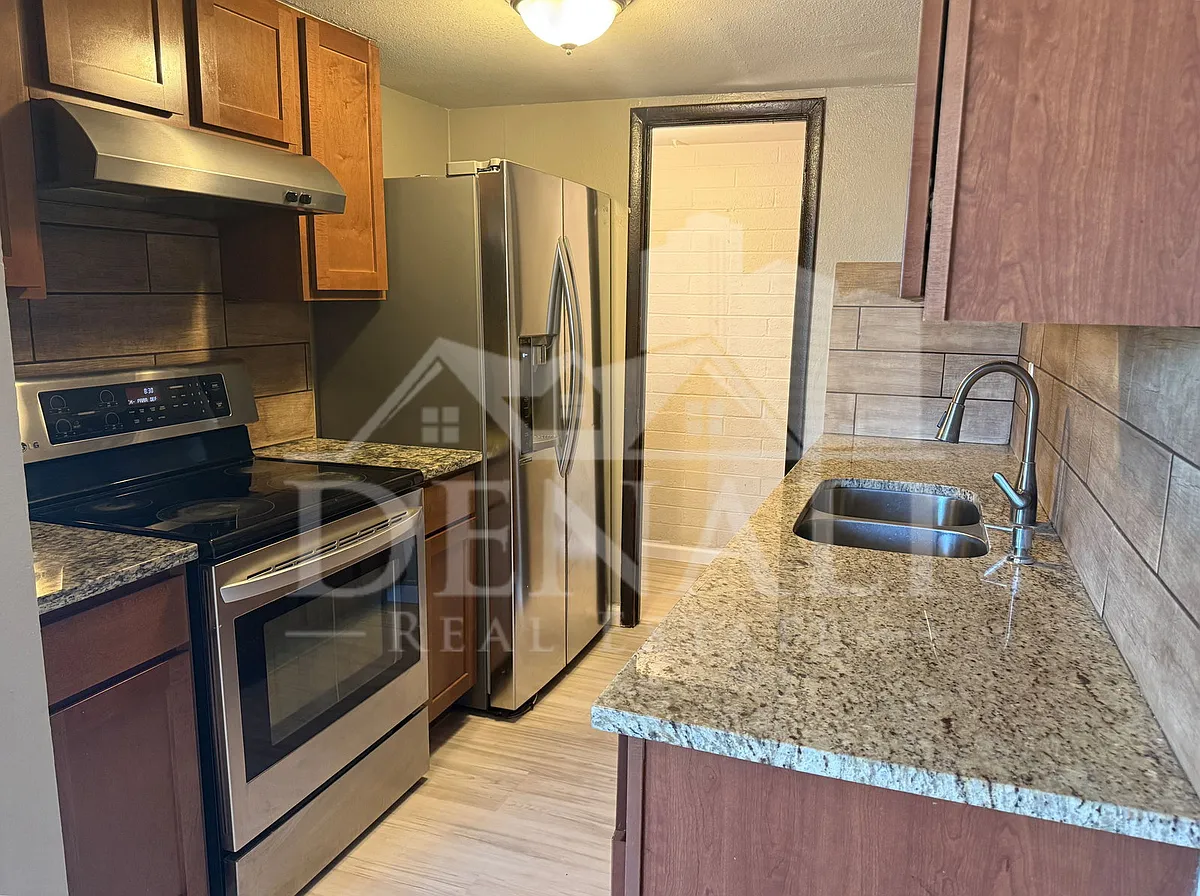 Building Photo - 6714 W Monterosa St #334