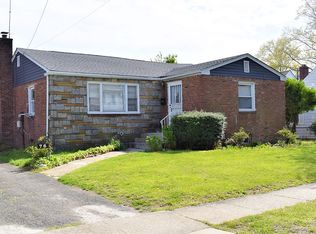 76 Brown Ave, Hempstead, NY 11550
