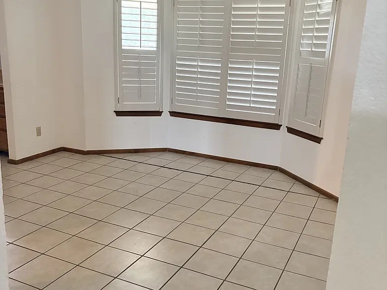 315 Partnership Rd — Photo 17