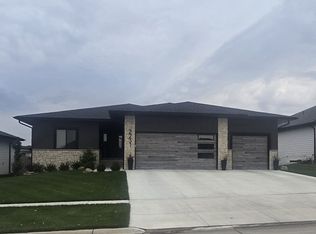 2231 Milrose Branch Rd, Lincoln, NE 68520