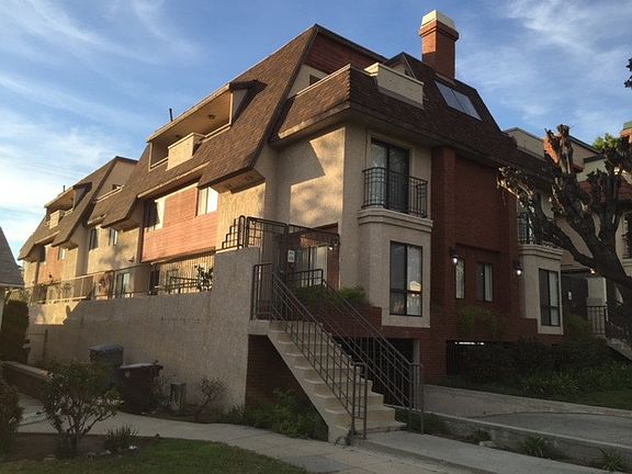 3rd image of 1237 N Central Ave APT 8