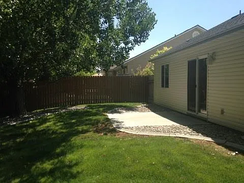 571 Cedarbrook Dr — Photo 10