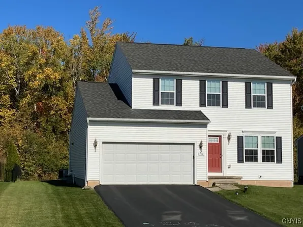 116 Lake Forest Dr, Minoa, NY 13116