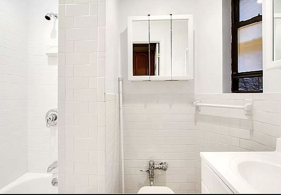 5th image of 128 W 13th St APT 12A