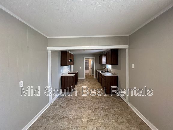 5th image of 3097 Linda Dr
