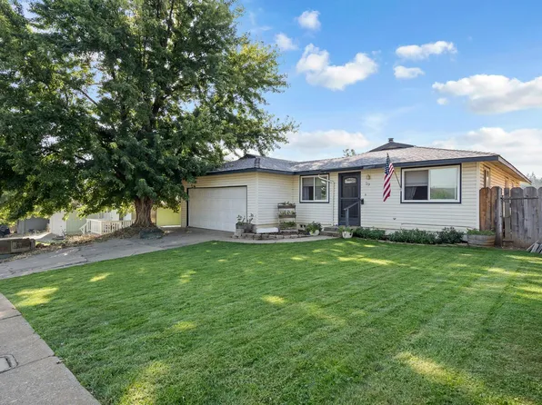713 Lewis St, Yreka, CA 96097