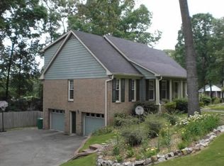 5177 Hollow Log Ln, Birmingham, AL 35244