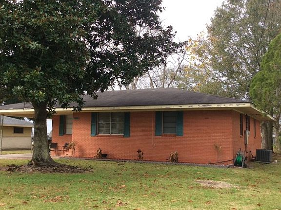 2nd image of 522 Caroline St