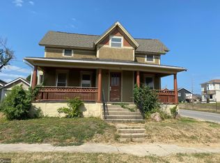 12 N 5th Ave, Marshalltown, IA 50158