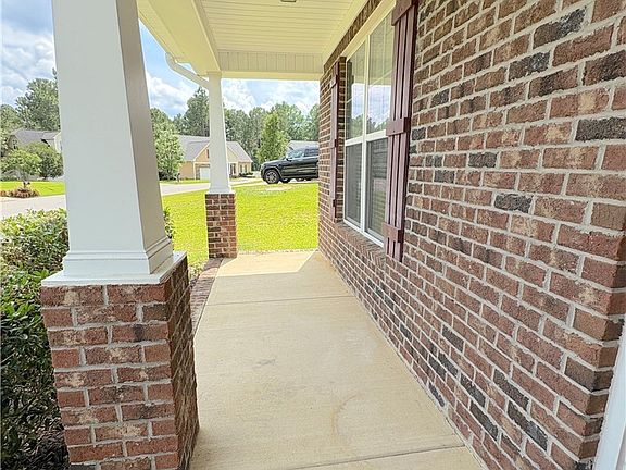 2nd image of 260 Trenton Pl
