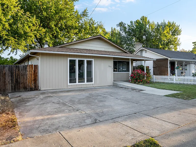 2077 Hill Way — Photo 20