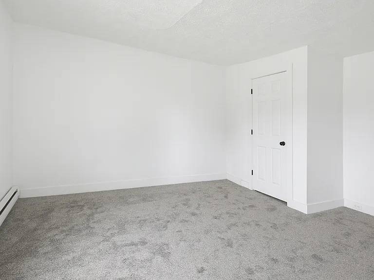 340 E Frederick St — Photo 30