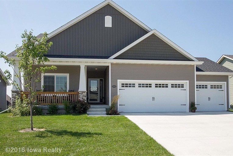 1st image of 4804 NE Briarwood Dr