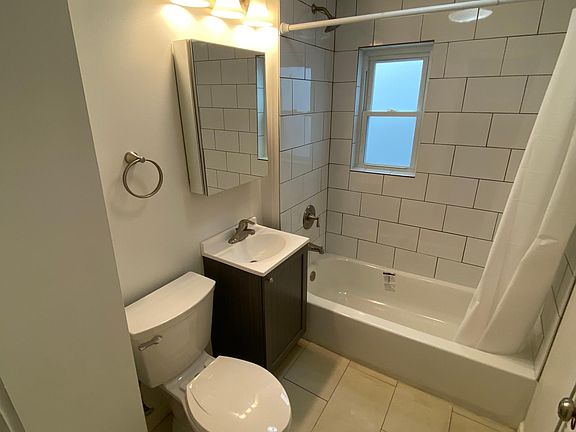 4th image of 3431 N Kenton Ave #1F