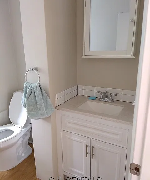 107 Chestnut St #2 — Photo 5