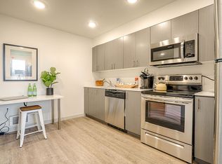 6404 Roosevelt Apartments, Seattle, WA 98115