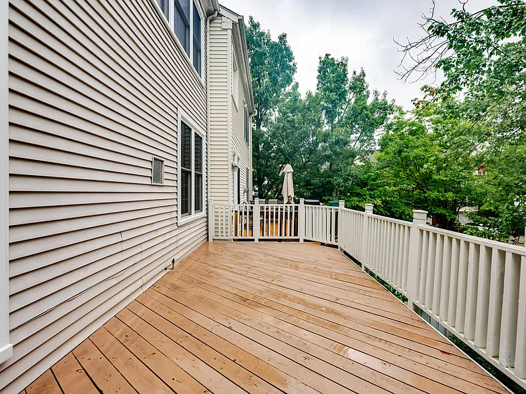 2714 Earls Ct — Photo 12