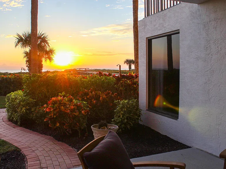1616 Ocean Dr #104 — Photo 11
