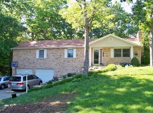 837 S Tree Dr, Jefferson City, MO 65101