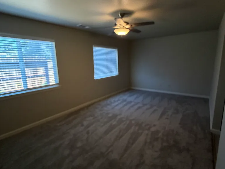3905 Sunwood Dr — Photo 4