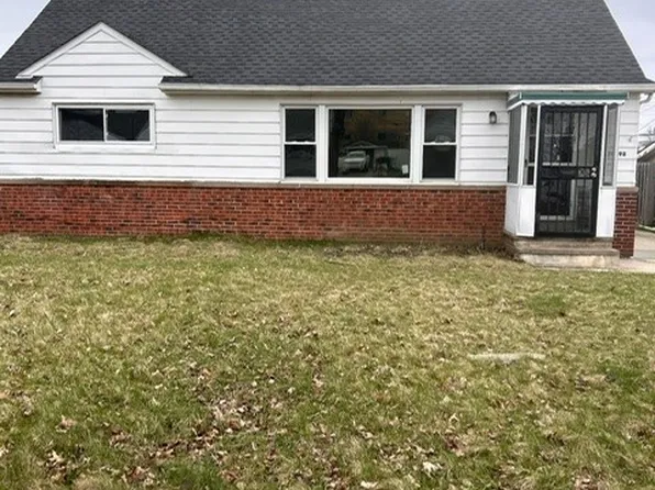 20698 Bowling Green Rd, Maple Heights, OH 44137