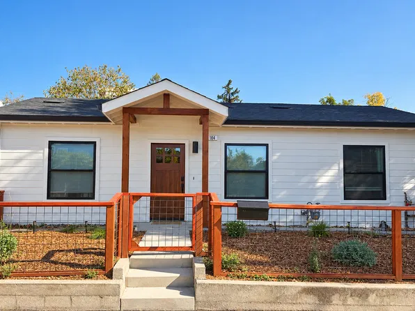 104 Marion Ln, Healdsburg, CA 95448