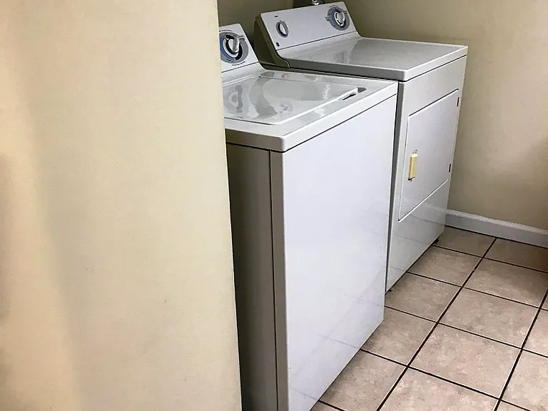 406 Old Central Rd #1 — Photo 8