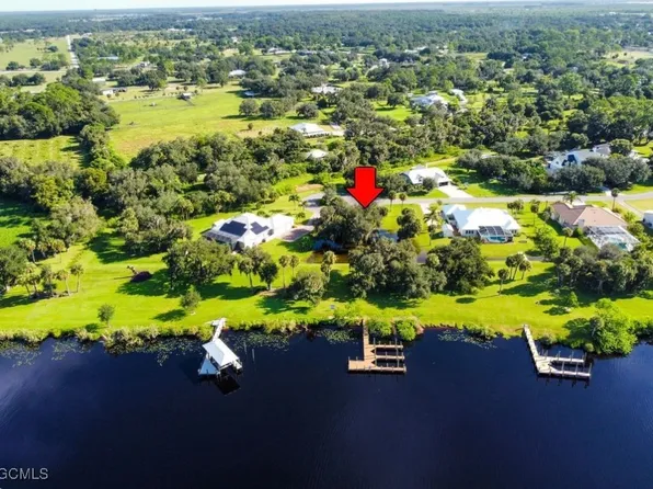 21070 Captain Nelson Ct, Alva, FL 33920