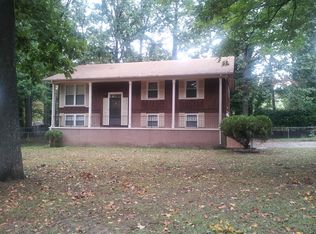 1156 Pineglen Dr, Riverdale, GA 30296
