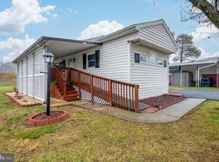 8 Ridgewood Mnr, Manheim, PA 17545