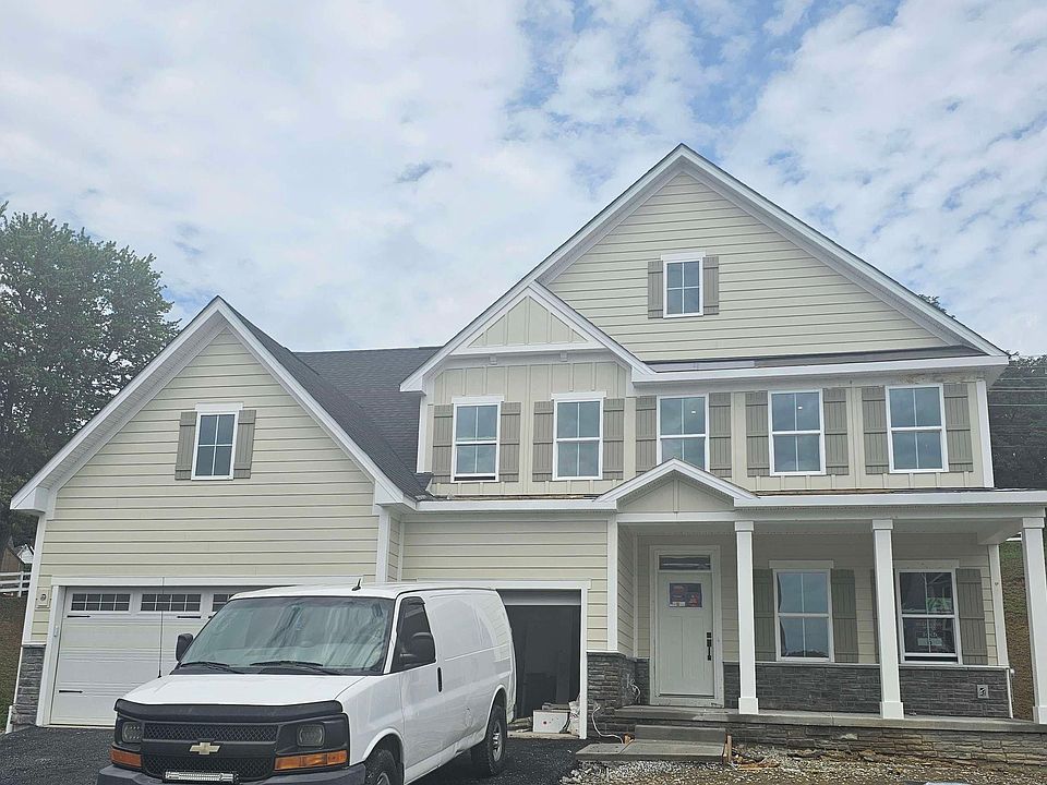 1st image of 212 Opus Ln