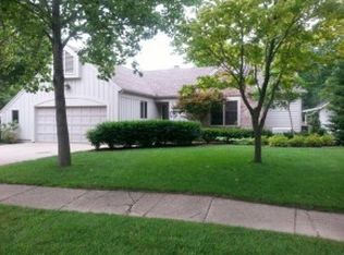 604 Wilson Ave, Charleston, IL 61920