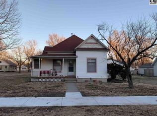 535 S Oak St, McPherson, KS 67460