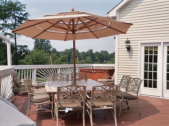 570sf Deck w Views