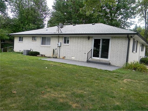 Nice size patio!