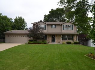 4373 S 38th St, Greenfield, WI 53221