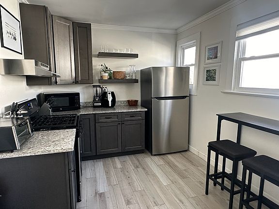5th image of 1 Lakewood Ter Floor 2